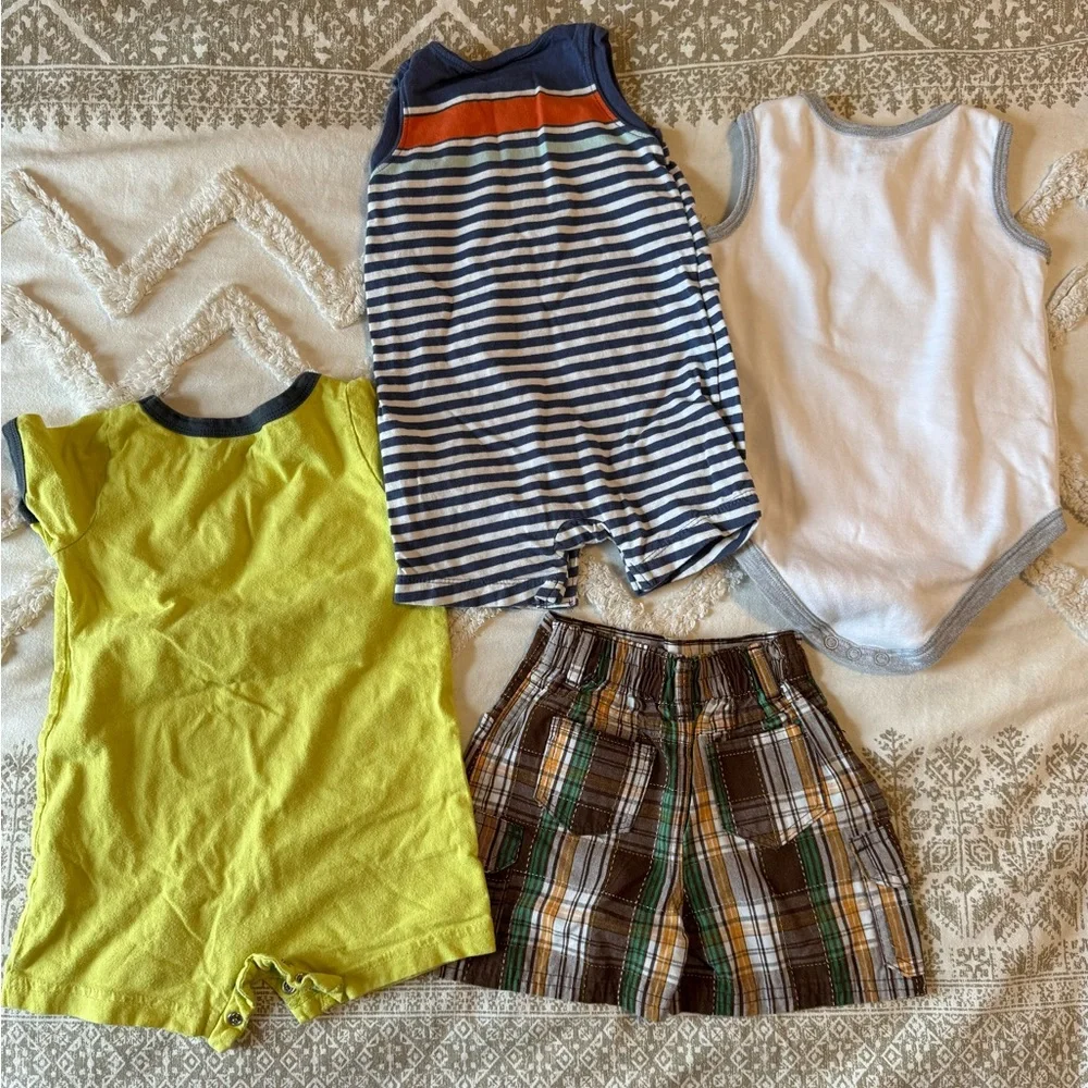 Carter's lot of four piece toddler size 12 months in good used condition